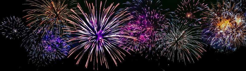 Celebre logros con fuegos artificiales
