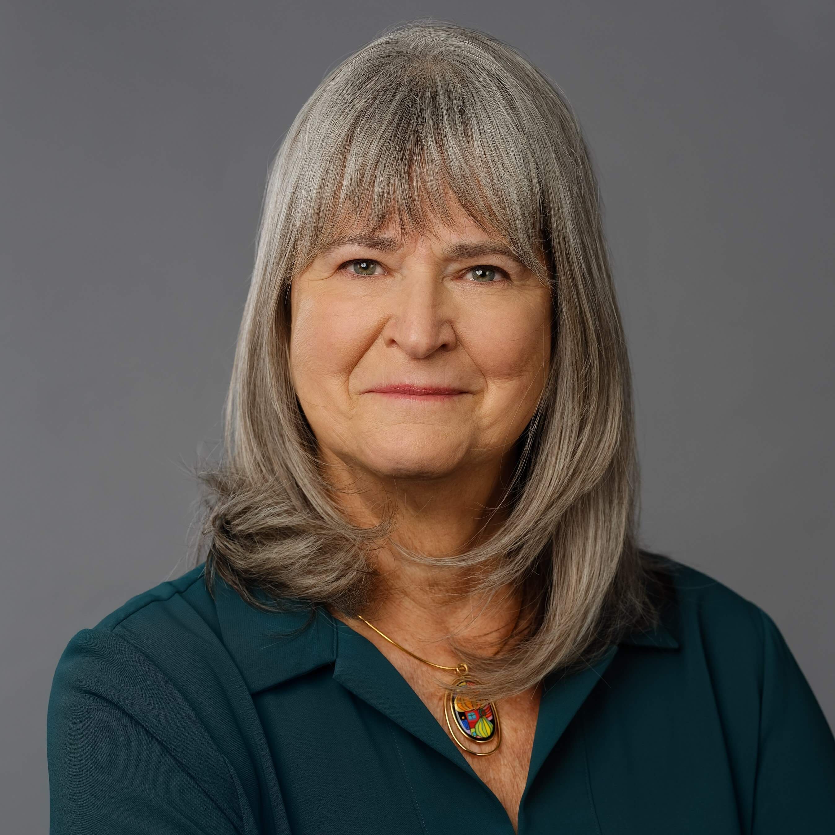 Photo of Lynda-Ross Vega, co-creator of Perceptual Style Theory and author of ‘Be the leader you were born to be.