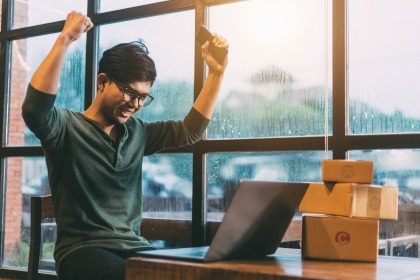 Picture of a young person reviewing the results of his Recognized Strengths Profile assessment